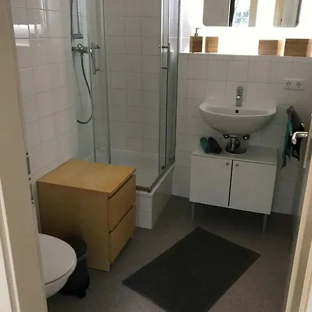 Kleines ,feines Apartement Im Waldstrassenviertel *